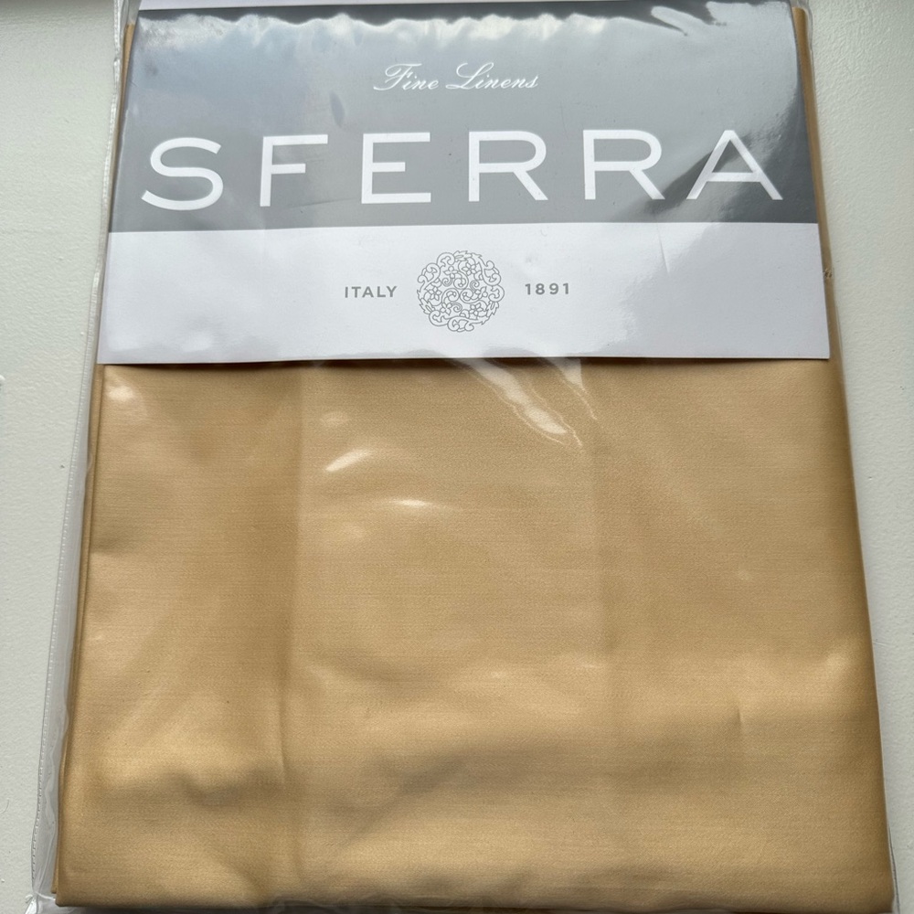 Sferra NEW standard pillow cases (pair) Giotto - Color “Honey”